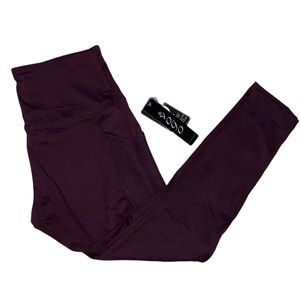 🎄NWT• Vogo • Plum Leggings • L